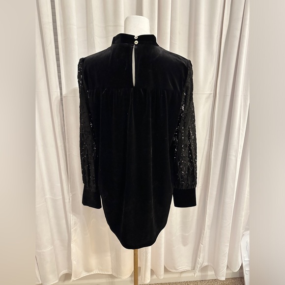 Suzanne Betro Black Velour and Lace High Neck Keyhole Back Blouse Size Medium - Picture 5 of 7